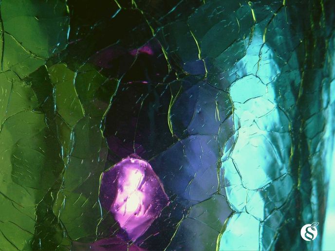 Makroaufnahme Lichter hinter Glas Grün Lila Blau